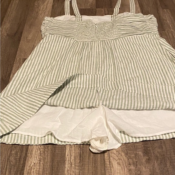 Abercrombie & Fitch Striped Green and White jumpsuit - Picture 4 of 6